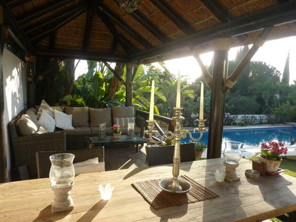 Villa Breeze Boutique Guest Rooms, Marbella Sitio de Calahonda エクステリア 写真