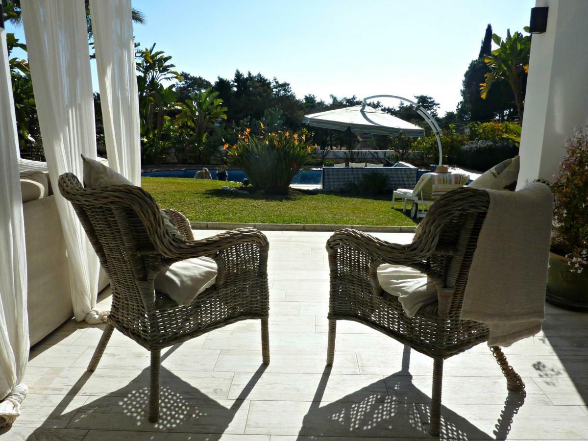 Villa Breeze Boutique Guest Rooms, Marbella Sitio de Calahonda エクステリア 写真
