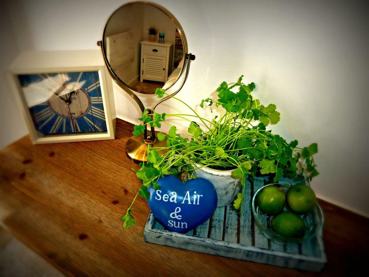 Villa Breeze Boutique Guest Rooms, Marbella Sitio de Calahonda エクステリア 写真