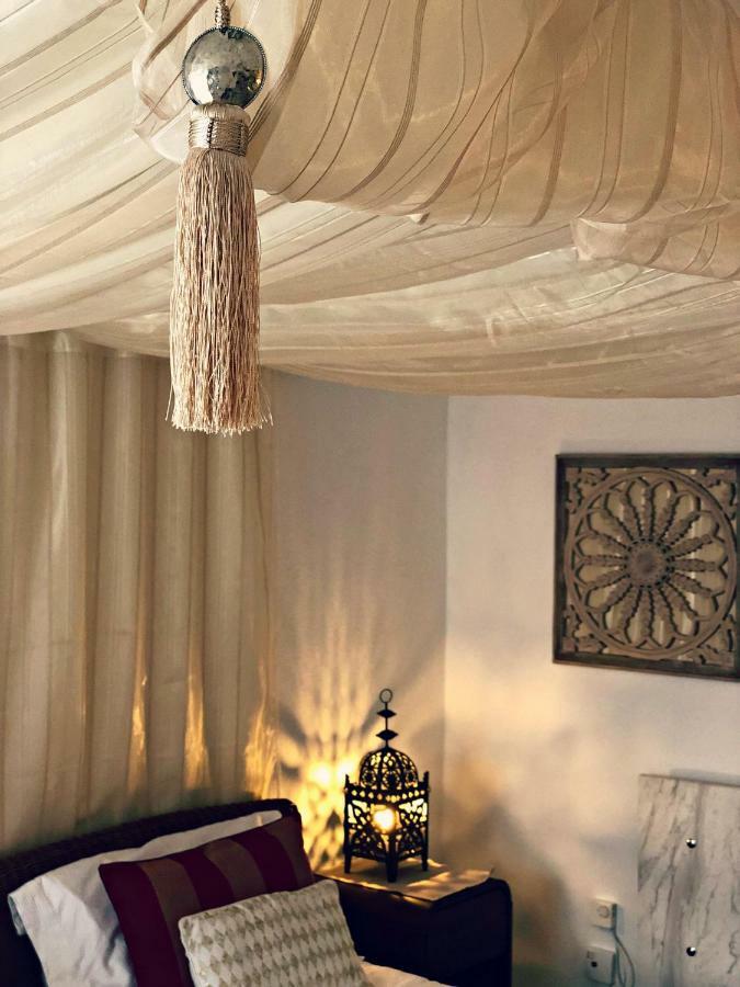 Villa Breeze Boutique Guest Rooms, Marbella Sitio de Calahonda エクステリア 写真