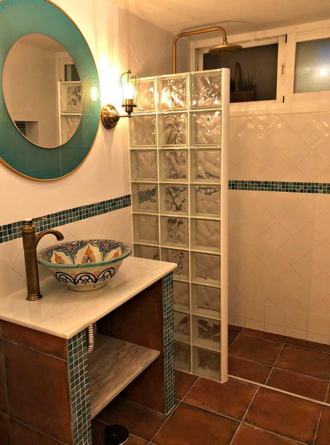 Villa Breeze Boutique Guest Rooms, Marbella Sitio de Calahonda エクステリア 写真