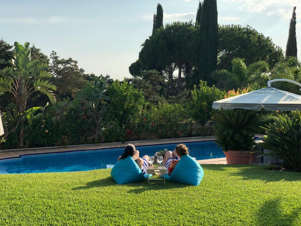 Villa Breeze Boutique Guest Rooms, Marbella Sitio de Calahonda エクステリア 写真